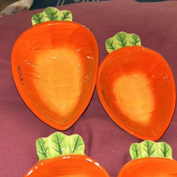 CARROT Easter Nesting Measuring Set of 4 Cups Terramoto Orange Ceramic - Picture 3 of 7